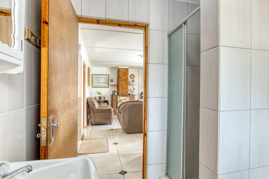 10 Bedroom Property for Sale in Croydon Western Cape